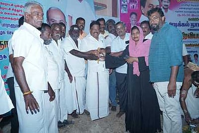 நான்குனேரி, சித்தூரில் 
ரூ.15.50 லட்சத்தில் ‘ஹைமாஸ்’ விளக்கு