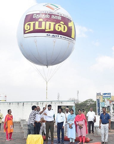கைகொடுக்காத ஆணையத்தின் விழிப்புணா்வு நடவடிக்கைகள்: சரிந்த வாக்குப்பதிவு சதவீதம்
