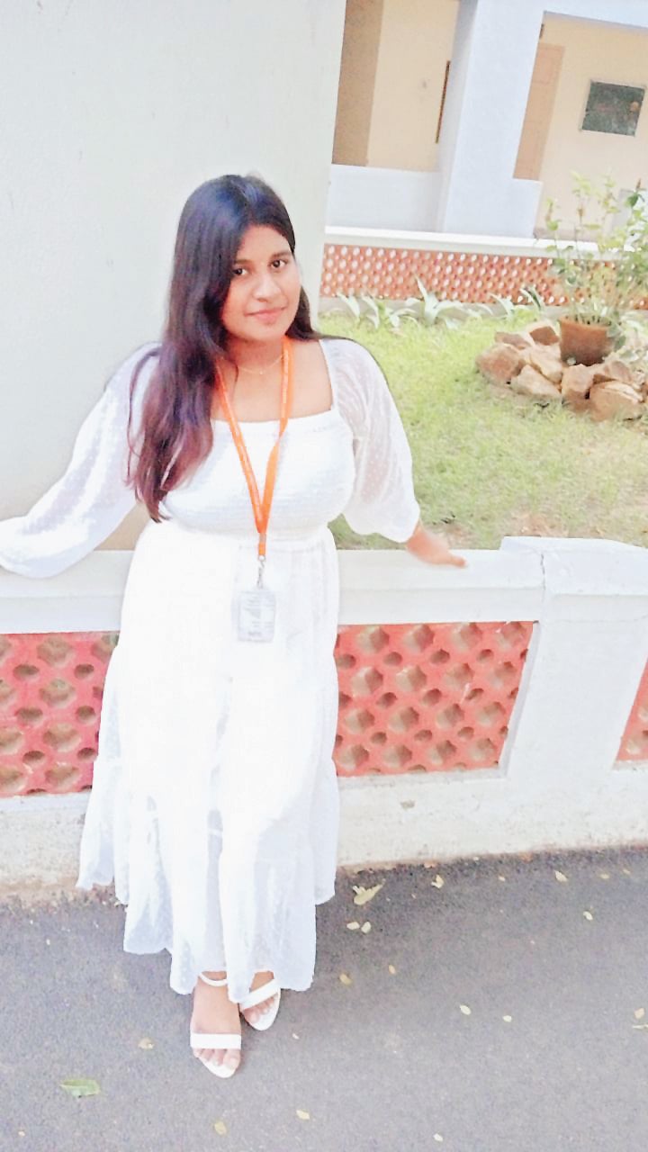 சூரிய ஆற்றலால் இயங்கும் தெளிப்பான் ட்ரோன்கள்...