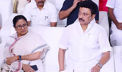 மம்தா பானர்ஜி விரைவில் குணமடைய வேண்டும்: தமிழக முதல்வர்