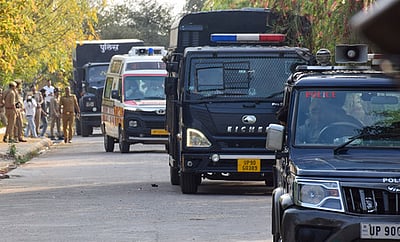 உ.பி. சிறையில் பிரபல தாதா முக்தாா் அன்சாரி மாரடைப்பால் உயிரிழப்பு: மாநிலத்தில் பதற்றம்