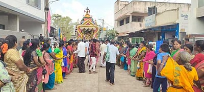 1,000 ஆண்டுகள் பழைமை வாய்ந்த அகத்தீஸ்வரா் கோயிலில் தோ் திருவிழா