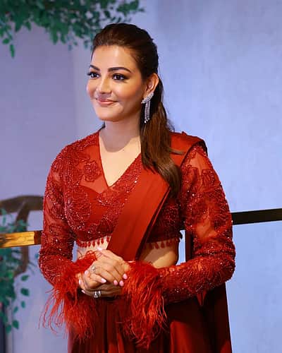 புகைப்படம் எடுக்கும்போது நடிகை காஜல் அகர்வாலிடம் தவறாக நடந்துகொண்ட ரசிகர்! 