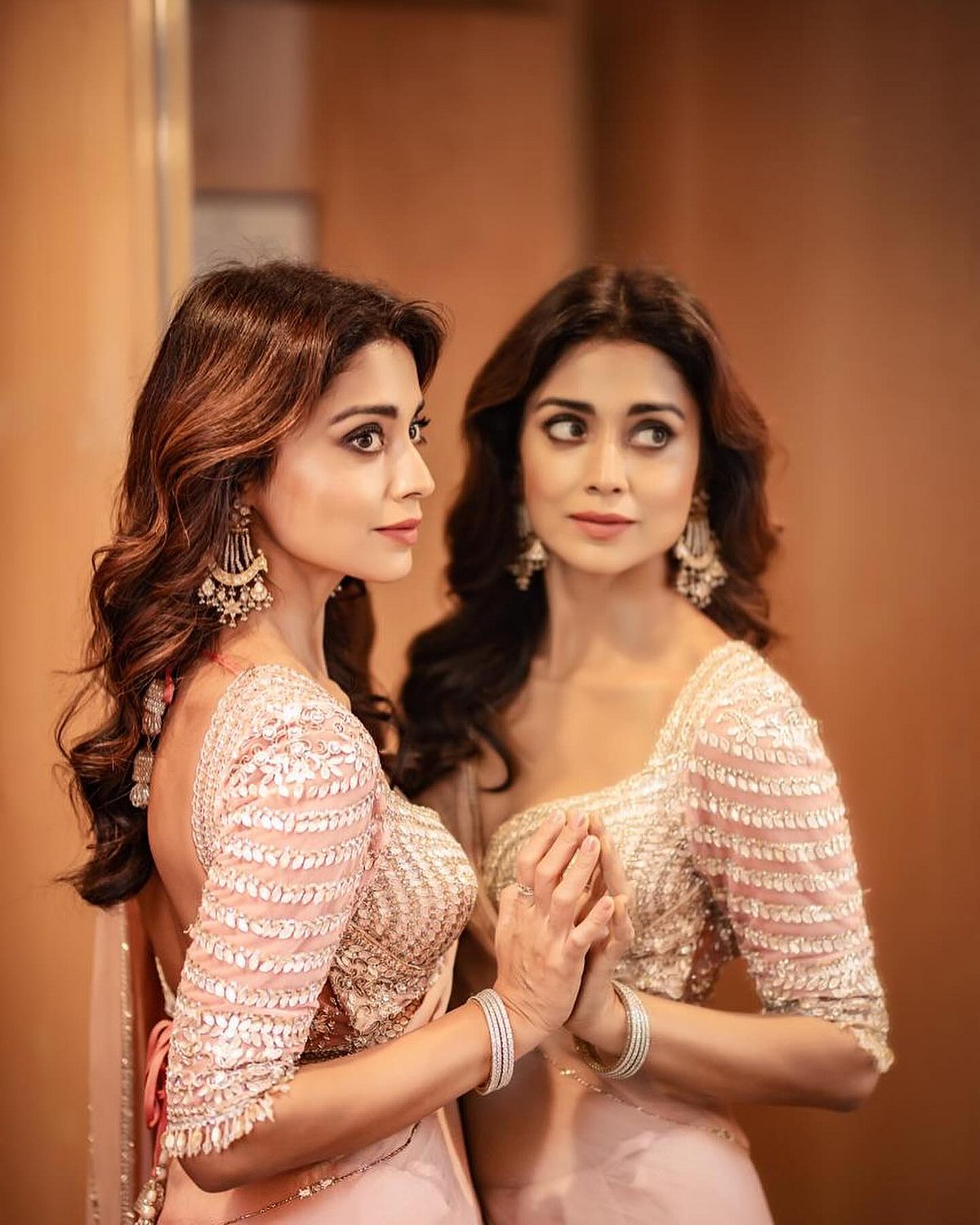 'பூம்பாவாய் ஆம்பல் ஆம்பல்..’ ஷ்ரேயா!