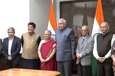 மாநிலங்களவை உறுப்பினராக பதவியேற்றார் சுதா மூர்த்தி 