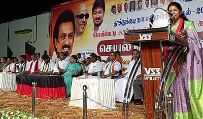 கோவில்பட்டியில் இந்தியா கூட்டணிக் கட்சி செயல்வீரா்கள் கூட்டம்