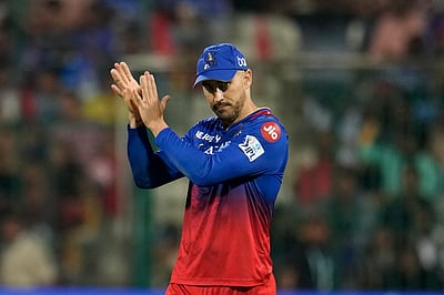 பந்துவீச்சை தேர்வு செய்த பெங்களூரு; வெற்றிக் கணக்கை தொடங்குமா?