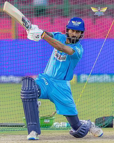 தீவிர பயிற்சியில் லக்னௌ...