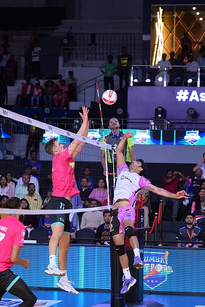 பெங்களூரு டா்பிடோஸ் அதிரடி வெற்றி