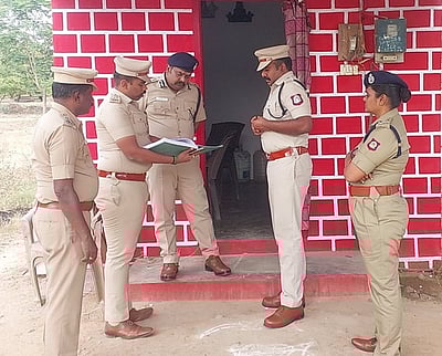 பொன்பாடி சோதனை சாவடியில் வடக்கு மண்டல ஐ.ஜி. ஆய்வு