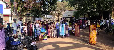 செங்கம் பள்ளிகளில் ஆதாா் பதிவு  முகாம் நடத்தக் கோரிக்கை