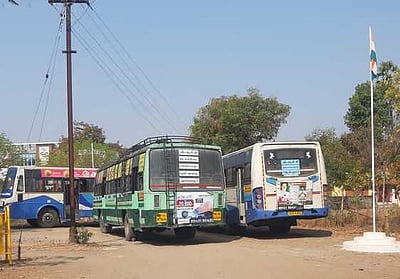 விபத்து இழப்பீடு பேருந்து ஜப்தி