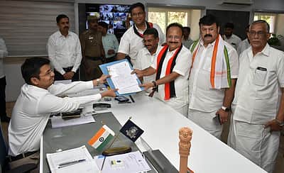 வேட்புமனு தாக்கல் அனுமதிக்கப்படாத 4 பொது விடுமுறை நாள்கள் விவரம்!