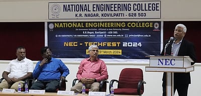 கோவில்பட்டி கல்லூரியில் 
தொழில்நுட்ப கருத்தரங்கு