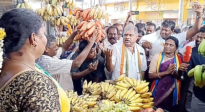 பொய் வாக்குறுதிகளைக் கூறி மக்களை ஏமாற்றும் திமுக:
ஜி.கே.வாசன்