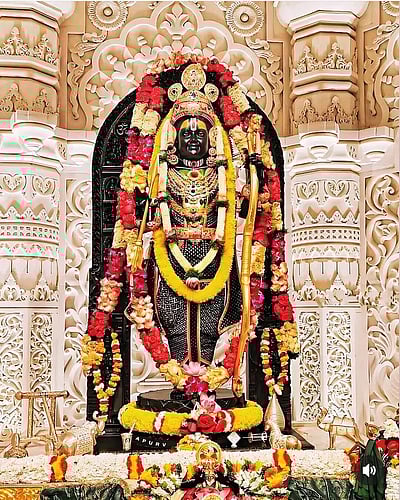 கோடைக்கு ஏற்ப அயோத்தி ராமருக்கு புதிய அலங்காரம்