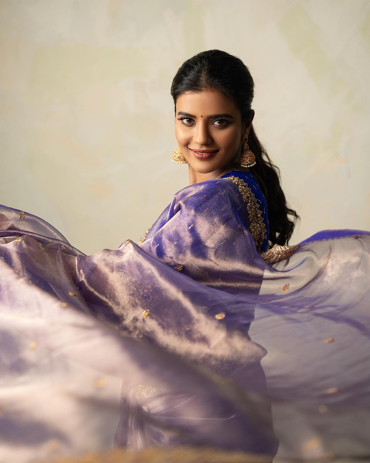 ‘சுந்தரி..’ ஐஸ்வர்யா ராஜேஷ்!