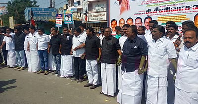 இரட்டை இலையை யாராலும் முடக்க முடியாது: திண்டுக்கல் சீனிவாசன்