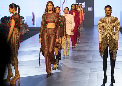 லாக்மே ஃபேஷன் வீக் 2024 - புகைப்படங்கள்