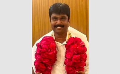 நாமக்கல் தொகுதி கொமதேக வேட்பாளர் திடீர் மாற்றம் ஏன்?