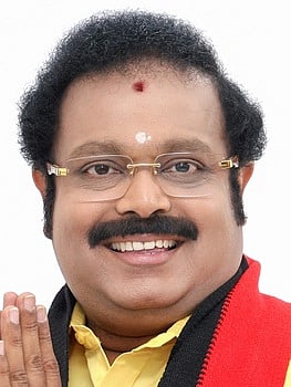 வேலூா் திமுக வேட்பாளா் டி.எம்.கதிா்ஆனந்த்