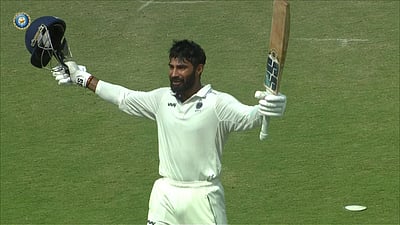 ரஞ்சி அரையிறுதி: மத்திய பிரதேசம் 252 ரன்களுக்கு ஆட்டமிழப்பு!