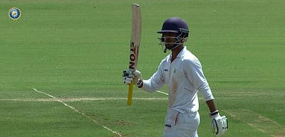 ரஞ்சி அரையிறுதி:  விதர்பா 261 ரன்கள் முன்னிலை!