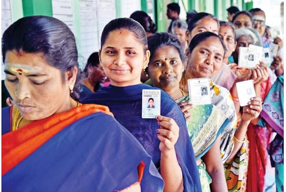 பெண்கள் வாக்காளா்கள் அதிகம் - வேட்பாளா்கள் மிகக் குறைவு