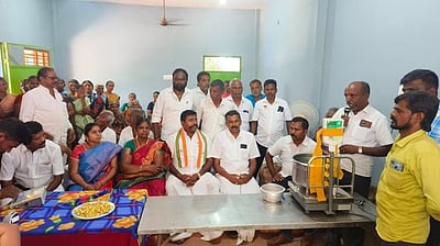 முப்புலியூரில் பகுதிநேர நியாயவிலை கடை திறப்பு