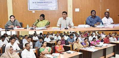 வளா்ச்சிப் பணிகளின் தரத்தில் சமரசம் கூடாது