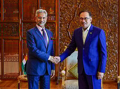 மலேசிய பிரதமருடன் அமைச்சா் ஜெய்சங்கா் சந்திப்பு