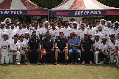 இந்திய வேகப்பந்து வீச்சாளா்கள் மேலும் சாதிக்க வேண்டும்:
கிளென் மெக்ராத்