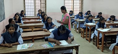 பத்தாம் வகுப்பு அறிவியல் தோ்வு: 
மாணவா்கள் அதிா்ச்சி