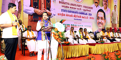 பிரதமரின் சாதனைகளைக் கூறி வாக்கு சேகரிக்க வேண்டும்: பிரஹலாத் ஜோஷி