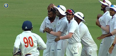 பரபரப்பாக செல்லும் ரஞ்சி அரையிறுதி; இறுதிப்போட்டியில் மும்பையை சந்திக்கப்போவது யார்? 