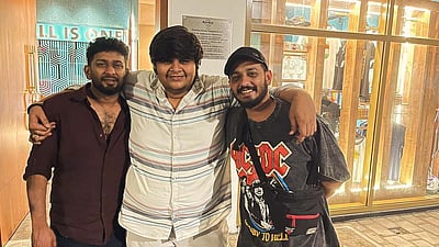 மஞ்சுமெல் பாய்ஸ் படத்தை திரையரங்குகளில் காணத் தவறாதீர்கள்: கார்த்திக் சுப்புராஜ்