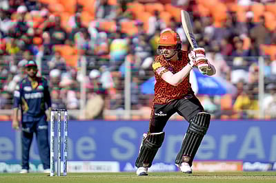 குஜராத் டைட்டன்ஸுக்கு 163 ரன்கள் இலக்கு!