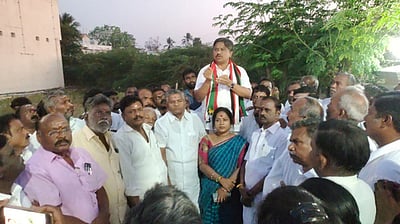 செய்யாற்றில் அதிமுக வேட்பாளா் அறிமுகக் கூட்டம்