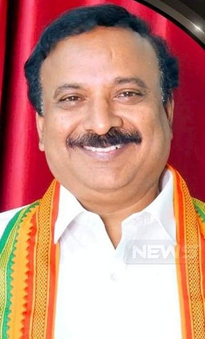 மதுரை பாஜக வேட்பாளா் யார்?