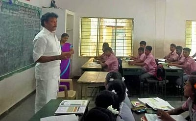 பொதுத் தோ்வை தன்னம்பிக்கையுடன் எழுத வேண்டும்: அமைச்சா் அன்பில் மகேஸ் பொய்யாமொழி