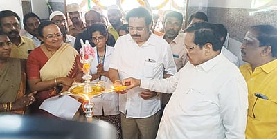 குடியாத்தம், போ்ணாம்பட்டில் 
ரூ.2.51 கோடியில் அரசுக் கட்டடங்கள் திறப்பு