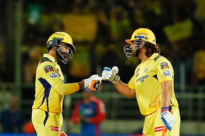 எம்.எஸ்.தோனியின் சாதனையை சமன்செய்த ரவீந்திர ஜடேஜா!