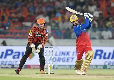 ரஜத் படிதார், விராட் கோலி அரைசதம்: சன் ரைசர்ஸுக்கு 207 ரன்கள் இலக்கு!