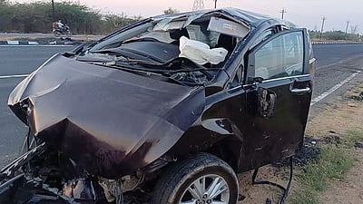 திருச்சி அருகே காா் கவிழ்ந்து விபத்து: சென்னையைச் சோ்ந்த 2 போ் உயிரிழப்பு
இருவா் காயம்