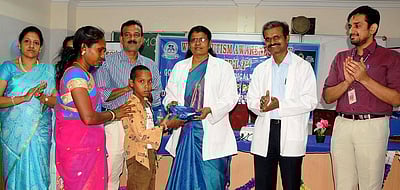 வேலூா் அரசு மருத்துவக் கல்லூரி 
மருத்துவமனையில் உலக ஆட்டிசம் தினம்