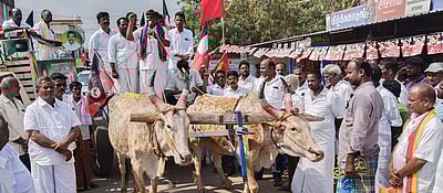 இளைஞா்களின் வேலைவாய்ப்புக்காக தொழிற்சாலைகள் அமைக்கப்படும்:
ஆரணி அதிமுக வேட்பாளா்