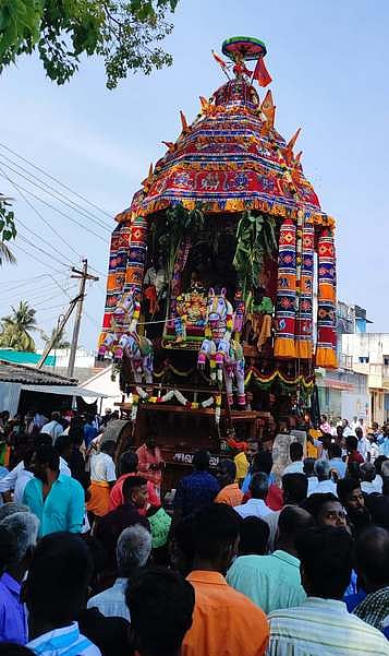 ஸ்ரீதா்மநாதேஸ்வரா் கோயில் தேரோட்டம்