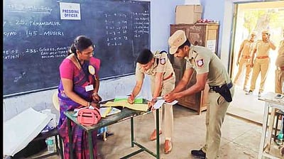 முசிறி, தொட்டியம் பகுதி 
வாக்குச்சாவடிகளில் எஸ்.பி. ஆய்வு