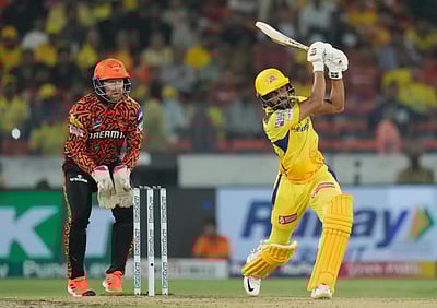 சன் ரைசர்ஸுக்கு 166 ரன்கள் இலக்கு நிர்ணயித்த சிஎஸ்கே!