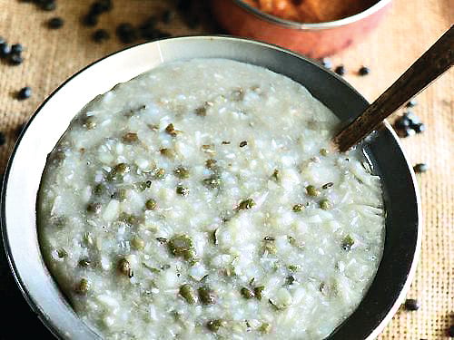 அரிசி உளுந்து கஞ்சி